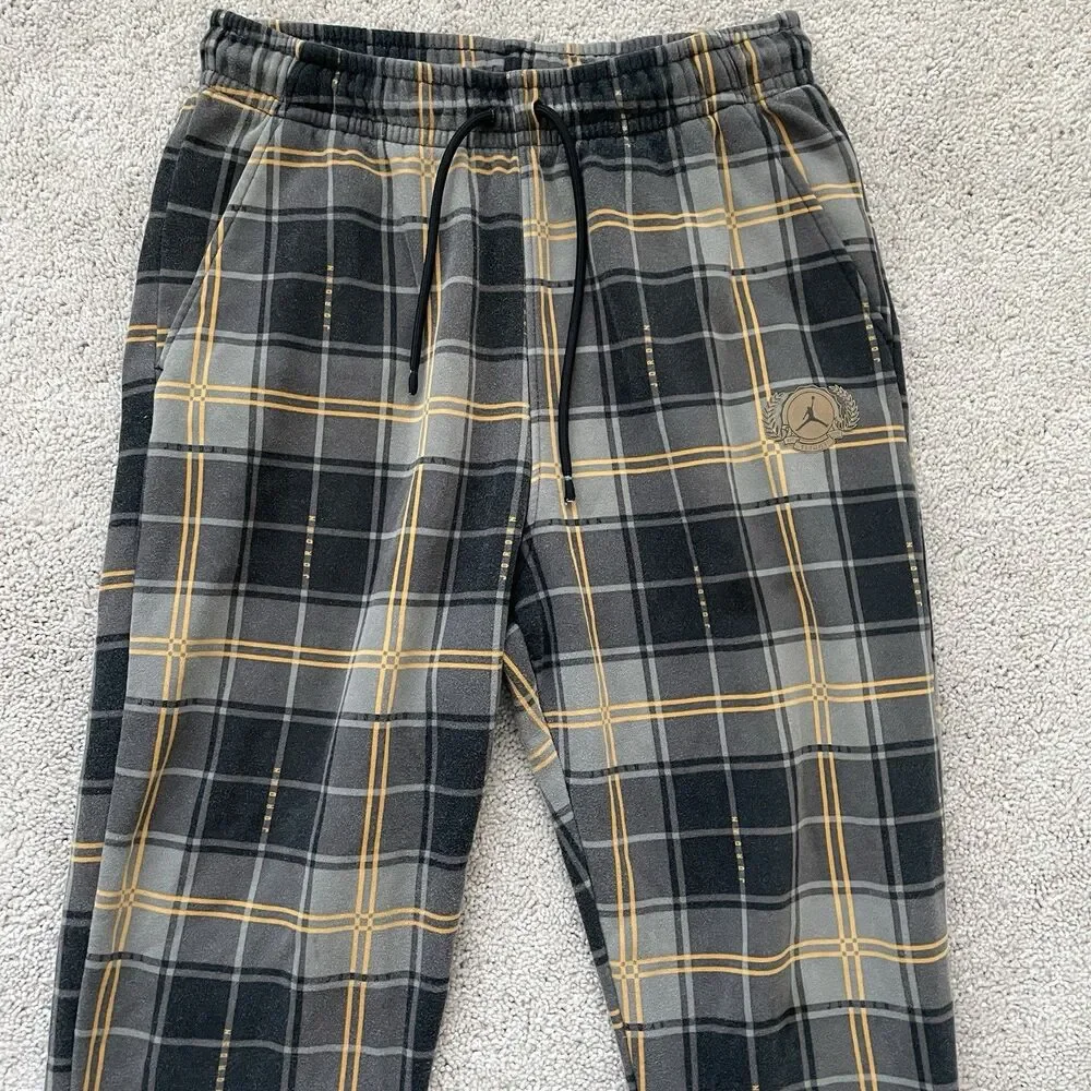 NIKE AIR JORDAN Essential Festive Plaid Fleece Sweatpants Gray Medium